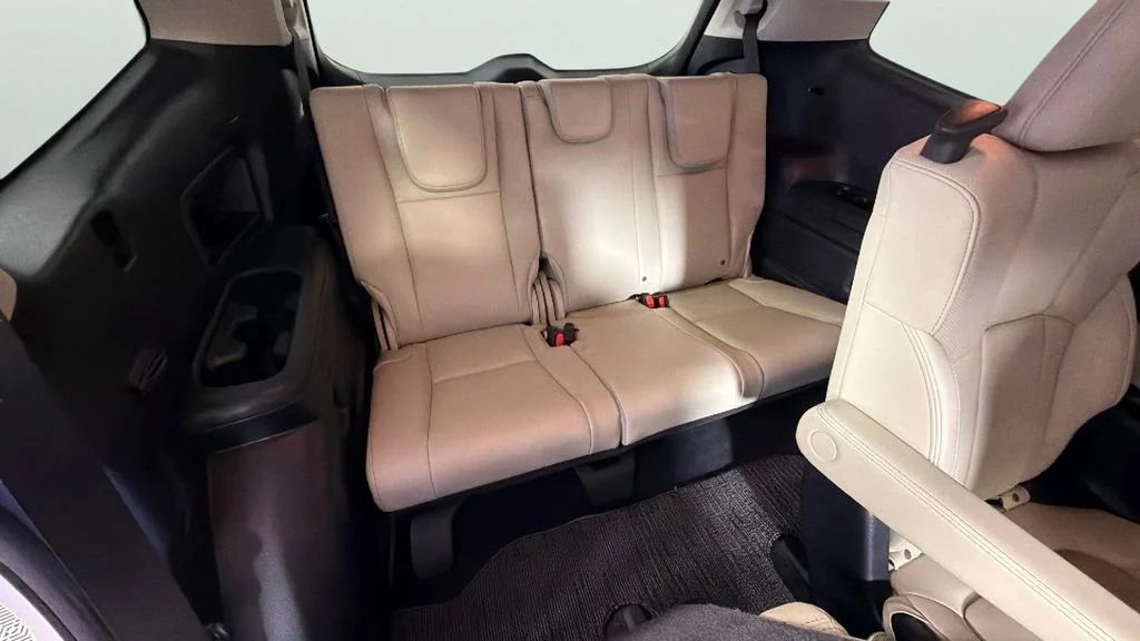 Used 2019 White Subaru Limited image 32