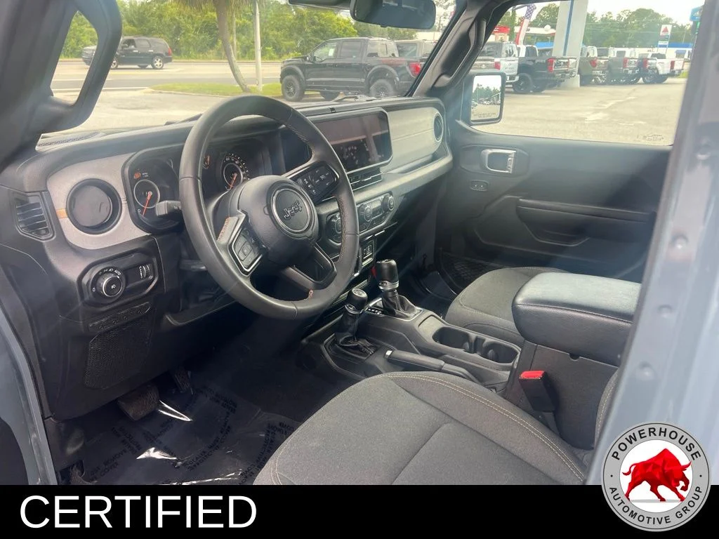 Used 2024 Gray Jeep Sport S image 9