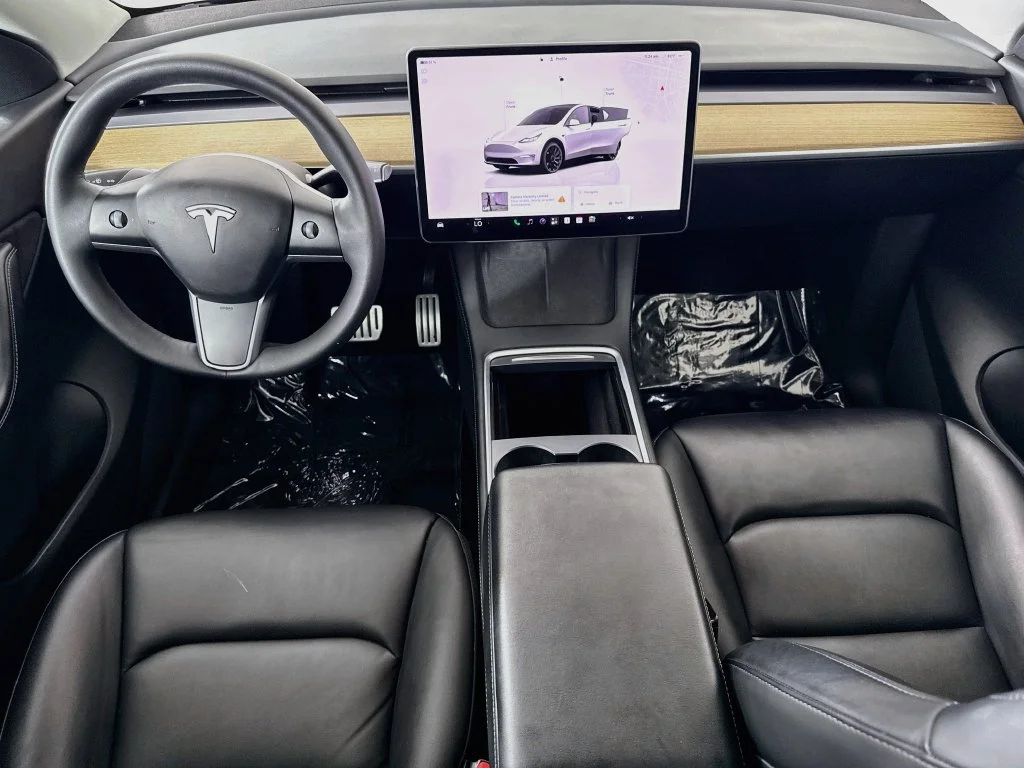 Used 2022 White Tesla Performance image 24