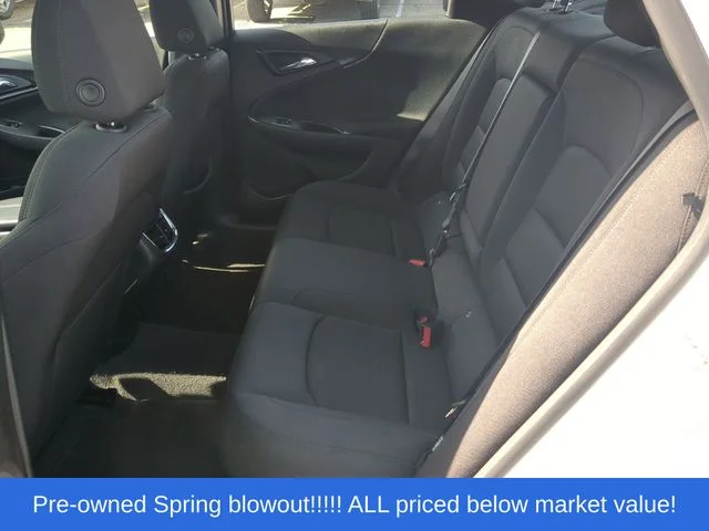 Used 2025 White Chevrolet LT image 37