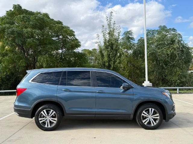 Used 2017 Modern Steel Metallic Honda EX-L image 5