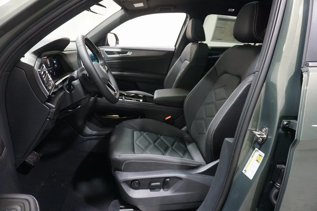 2026 Volkswagen Atlas Cross Sport SE w/Tech - Photo 10