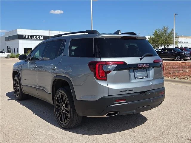 Used 2023 Sterling Metallic GMC SLT Front-Wheel Drive image 2