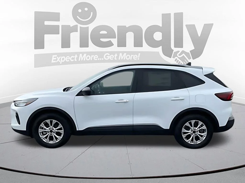 New 2025 Oxford White Ford Active™ image 8