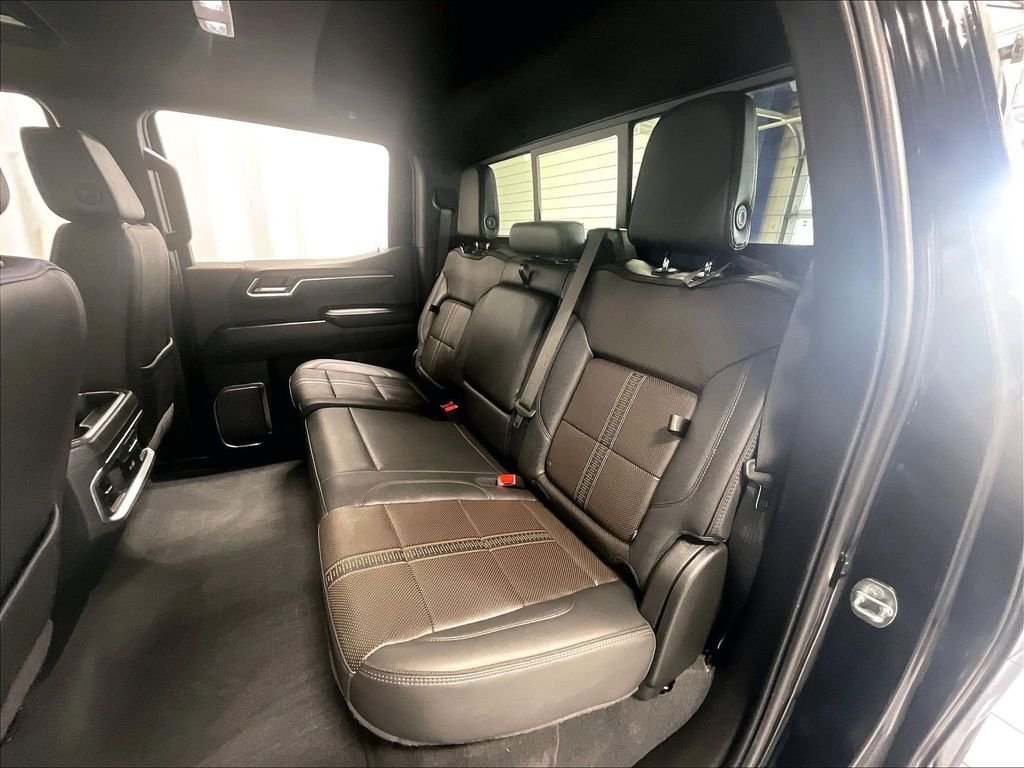 Used 2024 Black Chevrolet High Country image 15