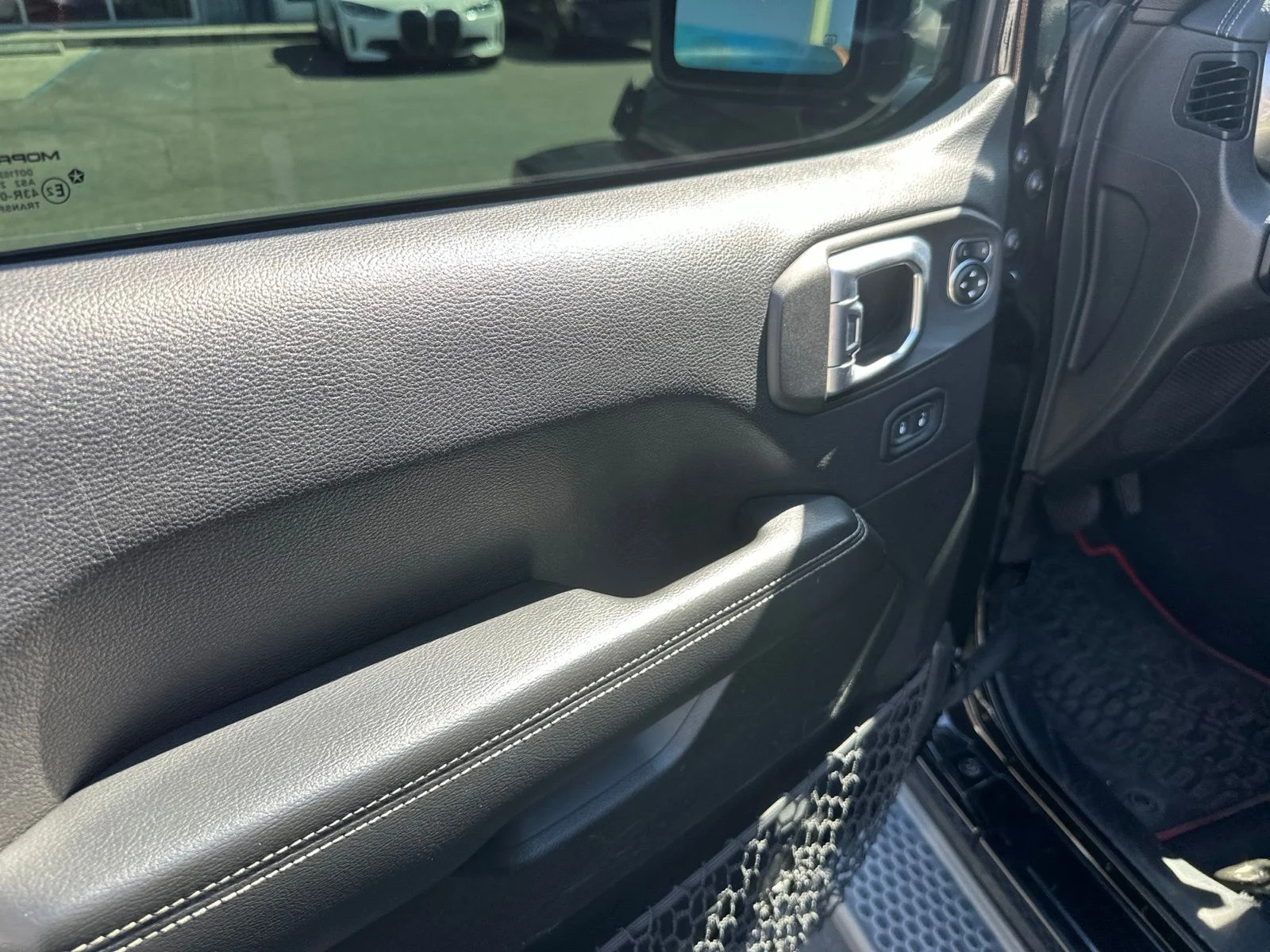 2020 Jeep Wrangler Unlimited Sahara - Photo 16