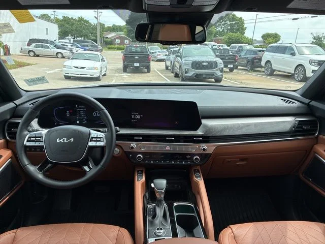 Certified Used 2025 Wolf Gray Kia EX X-Line image 24