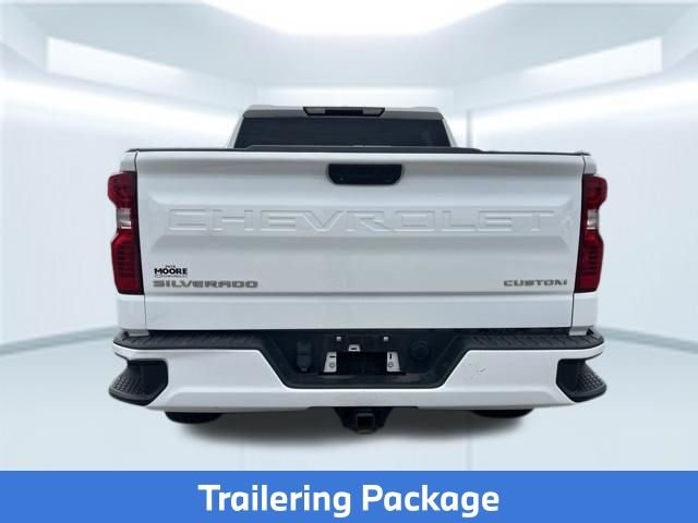 Used 2022 White Chevrolet Custom image 8