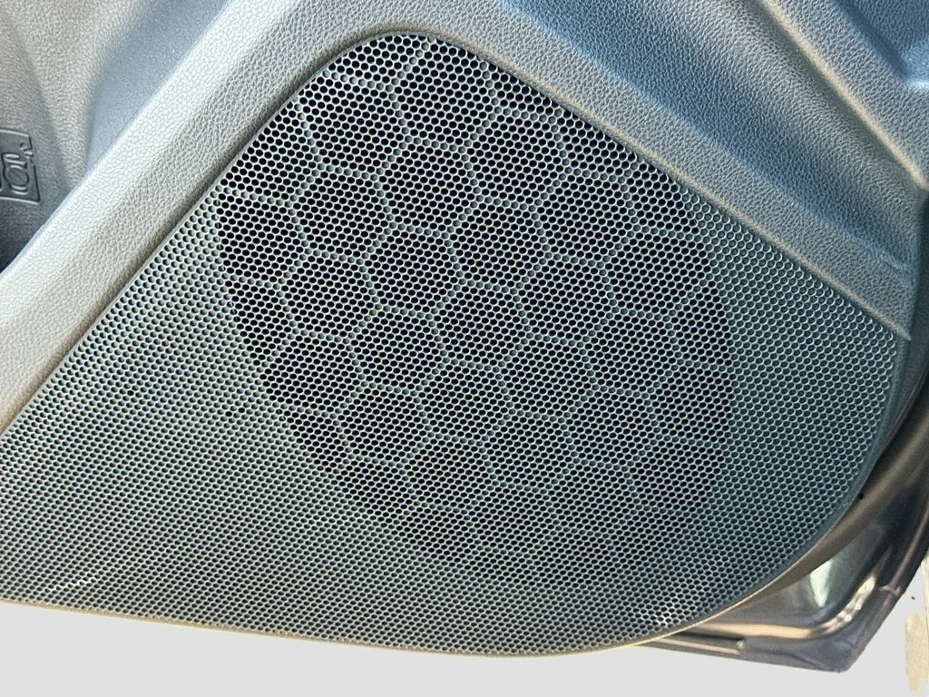 New 2026 MAGNETITE GRAY PEARL Subaru Base image 22