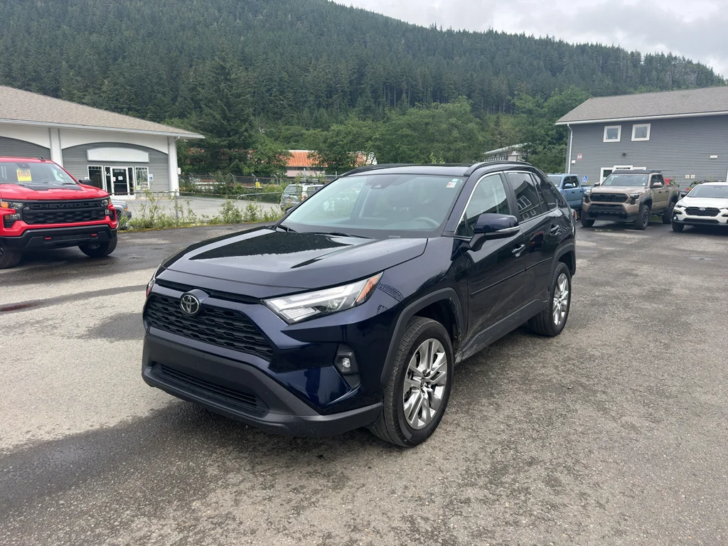 Used 2024 Blueprint Toyota XLE Premium image 7