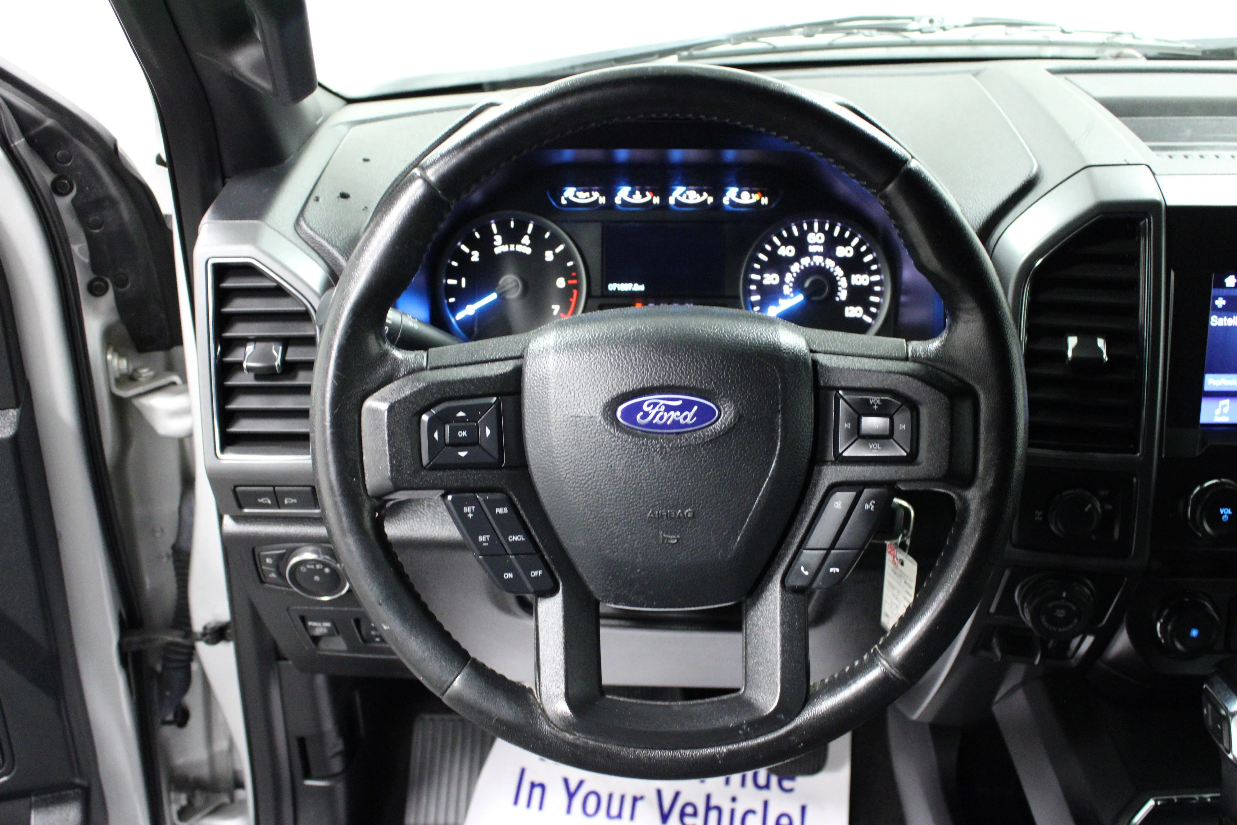 Used 2019 Ingot Silver Ford XLT image 18