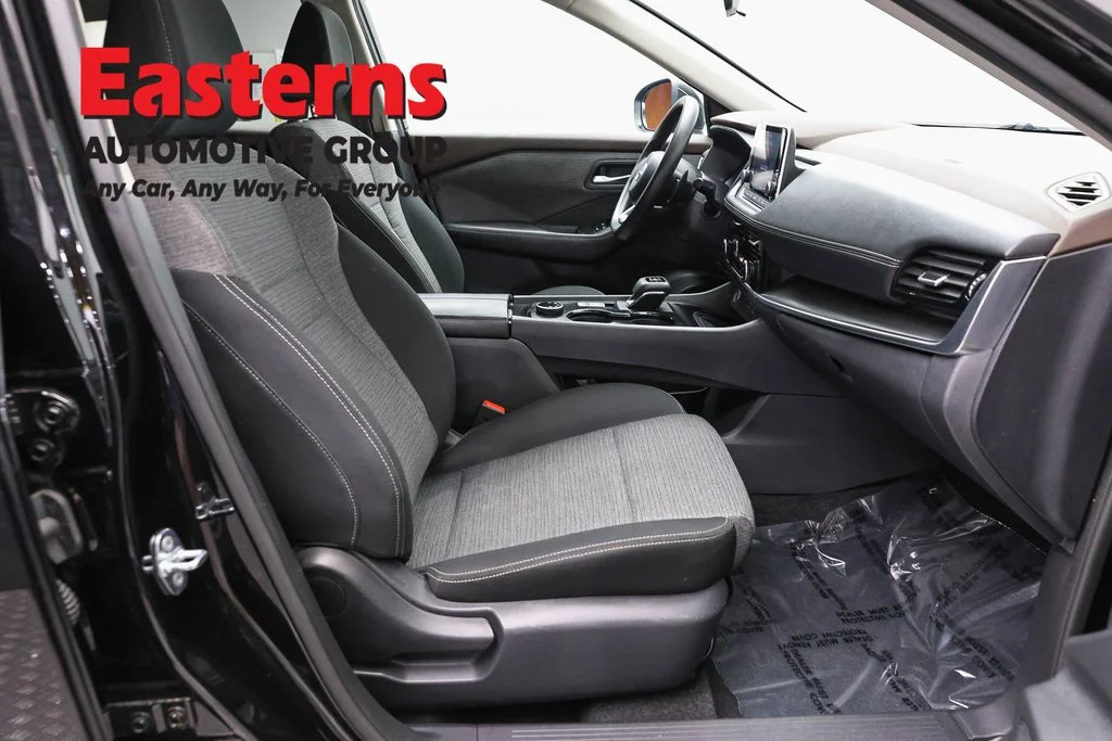 Used 2022 Black Nissan SV image 24