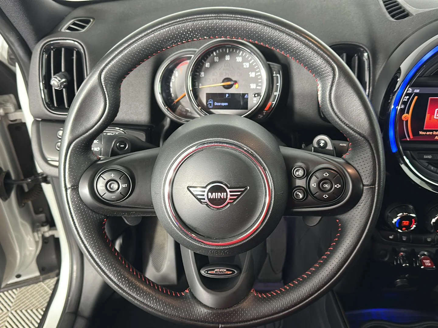 Used 2020 White SIlver Edition MINI Cooper S image 22