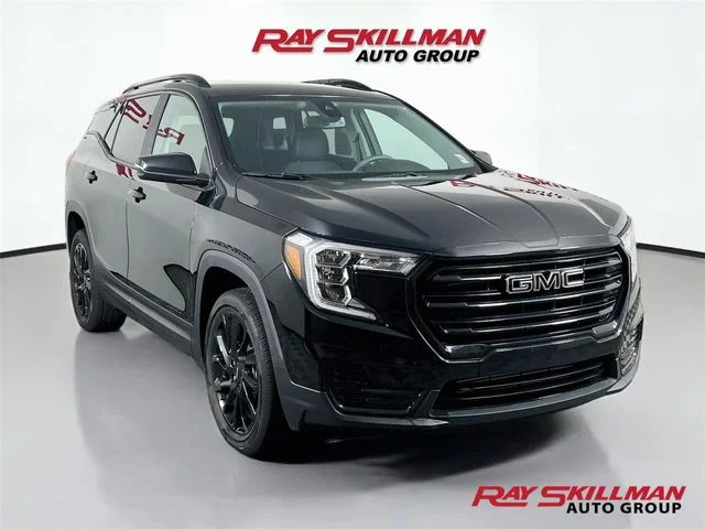 Used 2023 Black GMC SLE image 1