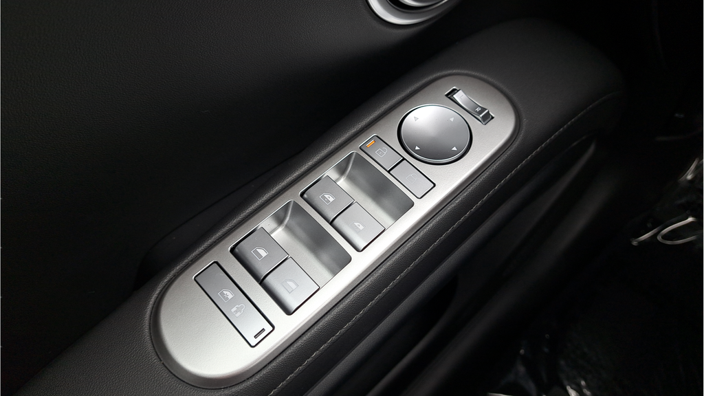 New 2026 Gray Hyundai SEL 8P image 25