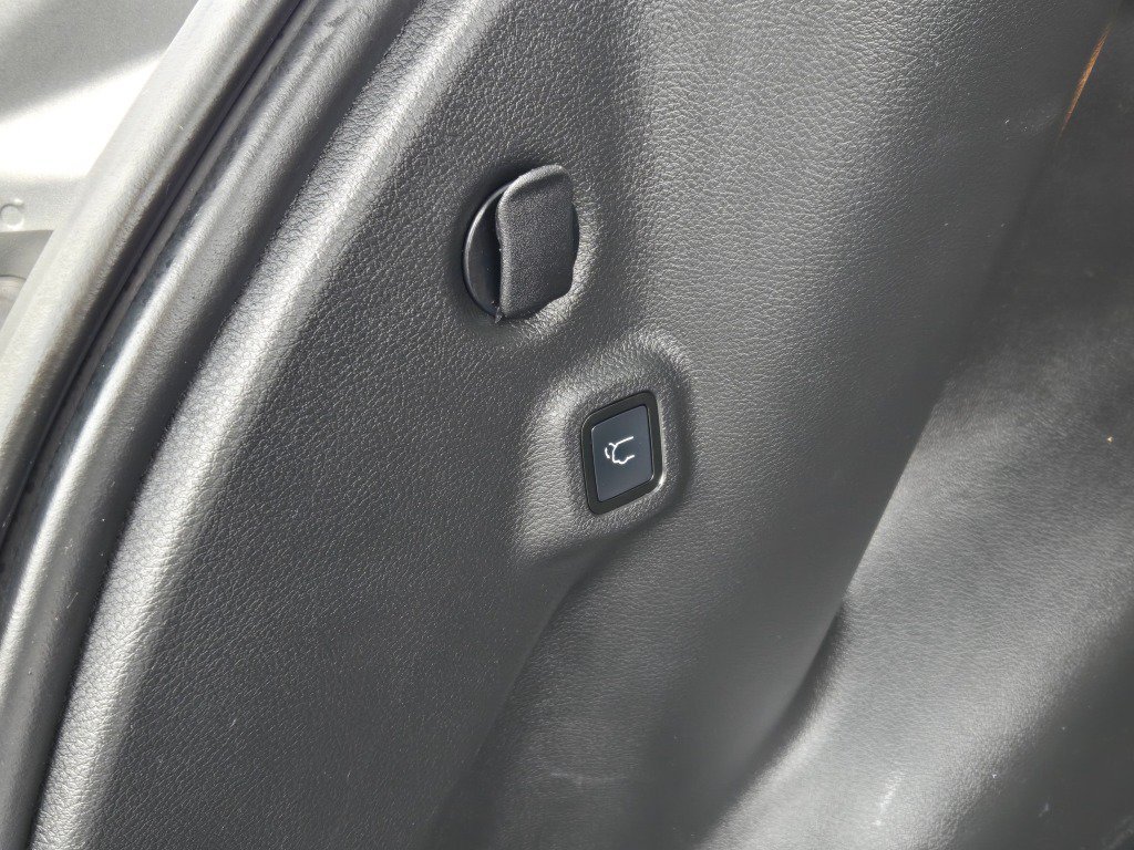 2022 Jeep Compass Latitude Lux - Photo 16