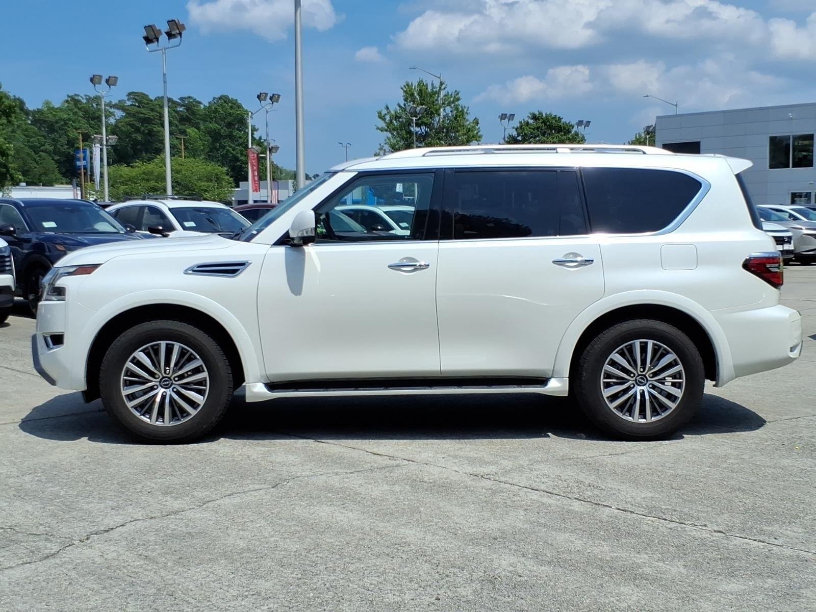 Used 2024 Aspen White Tricoat Nissan SL image 3