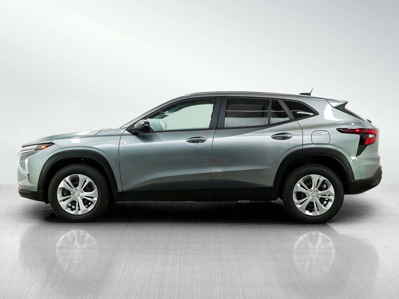 Used 2024 Chevrolet Trax LS with VIN KL77LFE23RC246889 for sale in White Bear Lake, Minnesota