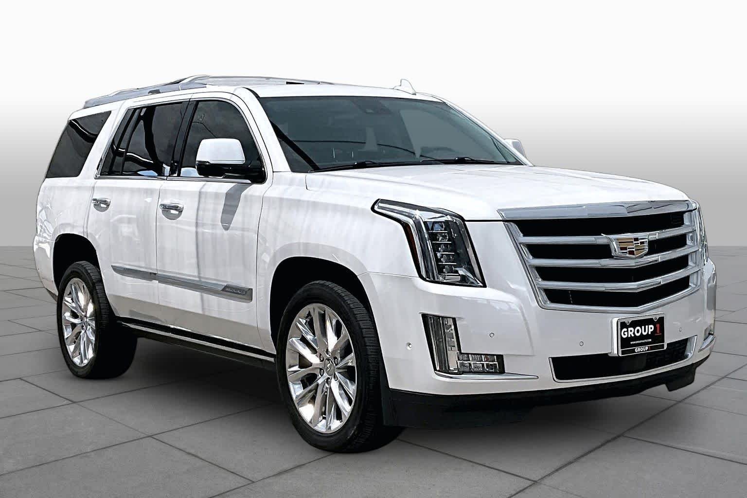 Used 2020 Crystal White Tricoat Cadillac Premium Luxury image 3