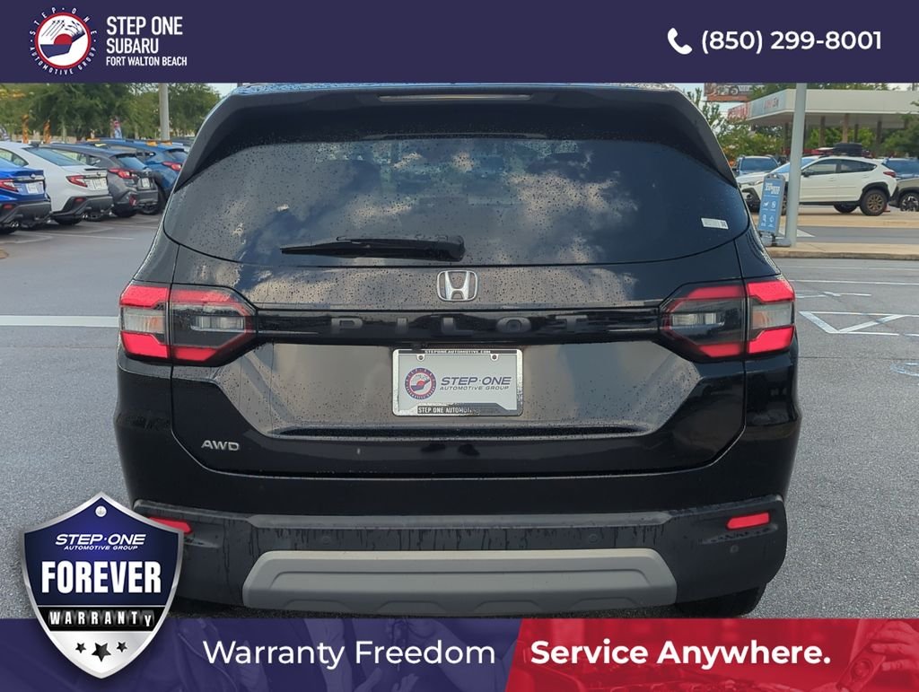 Used 2025 Black Honda EX-L image 6