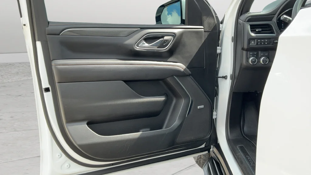 2024 GMC Yukon AT4 - Photo 18
