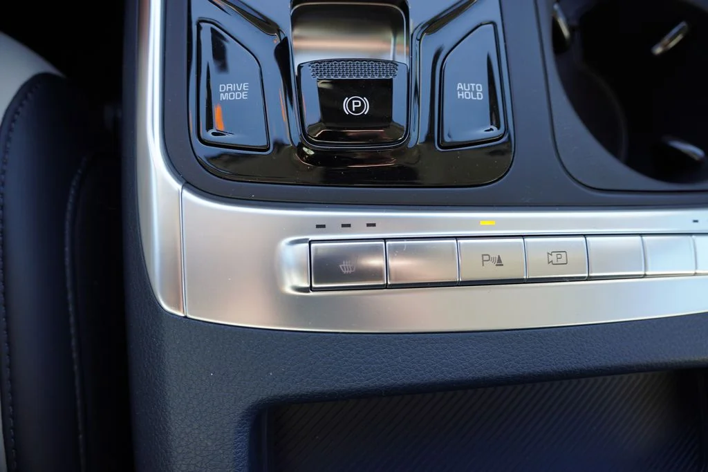 New 2026 Ceramic Silver Kia EX image 15