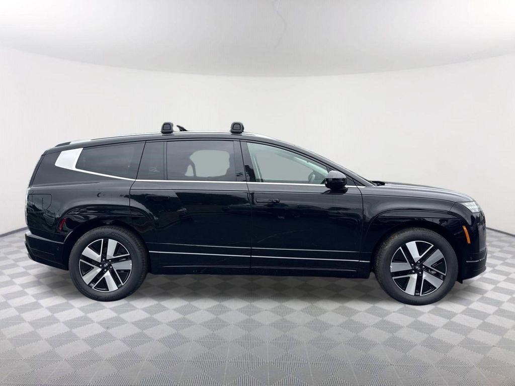 New 2026 Black Hyundai SEL image 4