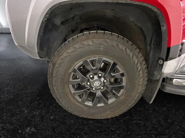 Used 2021 Silver Toyota SR5 image 27