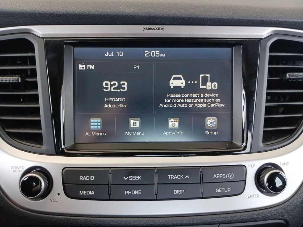 Used 2022 Silver Hyundai SEL image 19