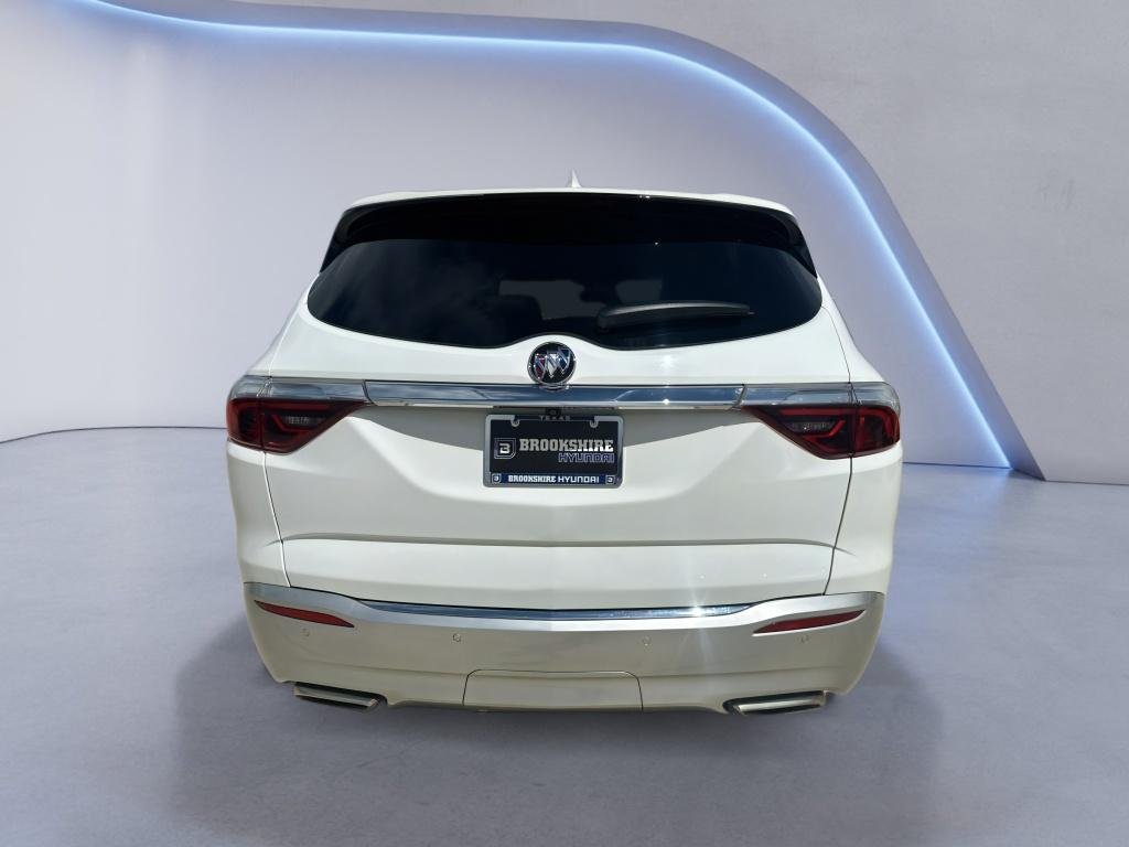 Used 2023 Summit White Buick Essence image 3