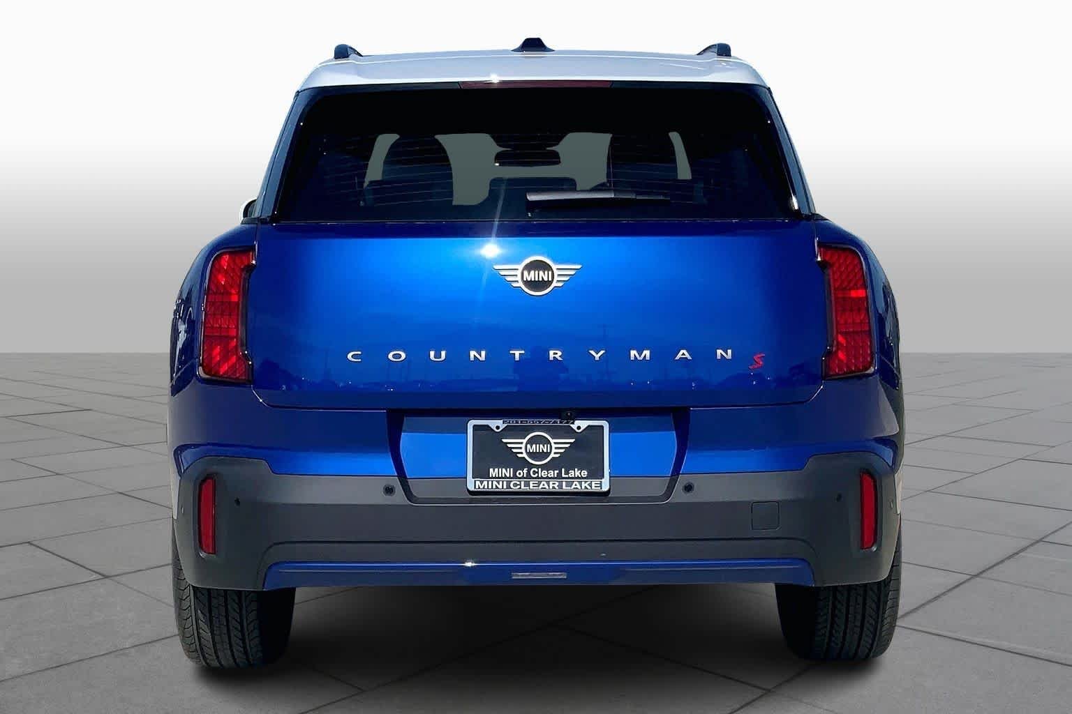 New 2026 Blazing Blue Metallic MINI Signature Plus image 4