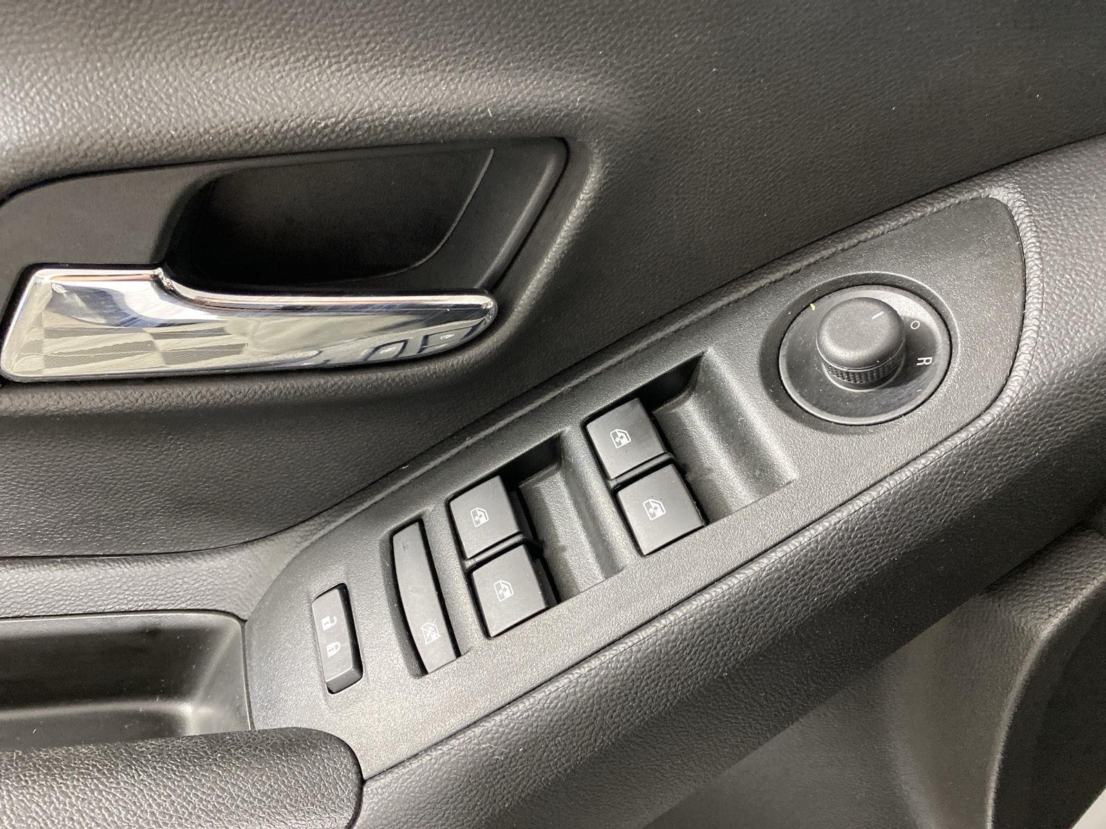 Used 2019 Summit White Chevrolet LT image 20