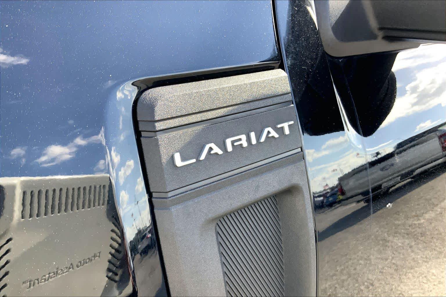 Used 2022 Shadow Black Ford Lariat image 8