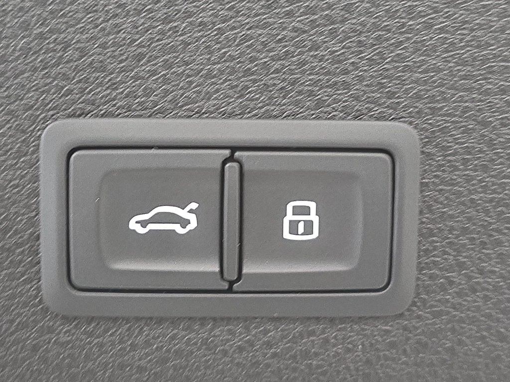 Used 2022 White Audi Premium Plus image 23