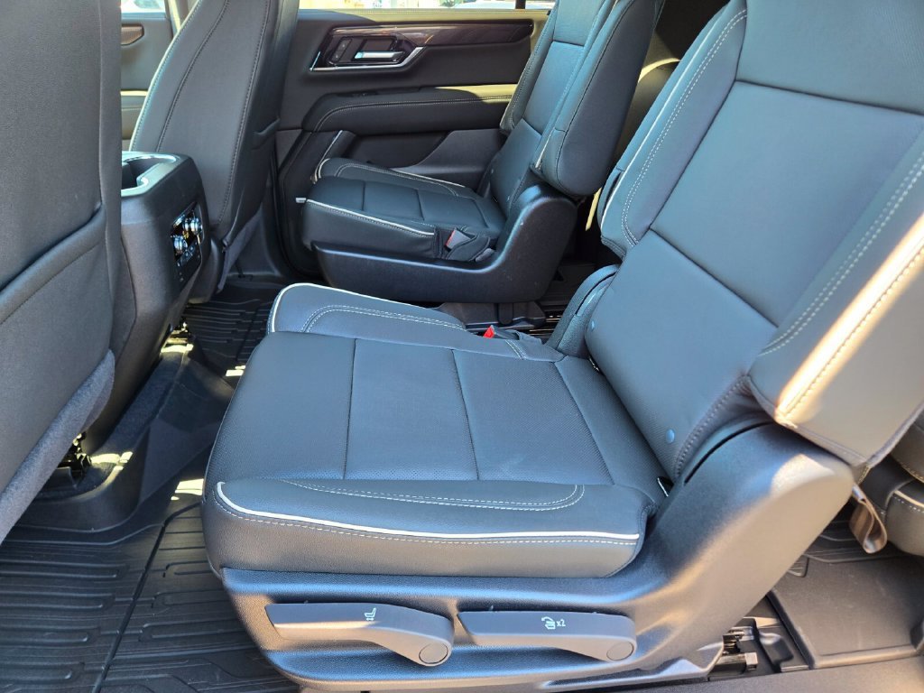 2027 GMC Yukon XL Elevation - Photo 7