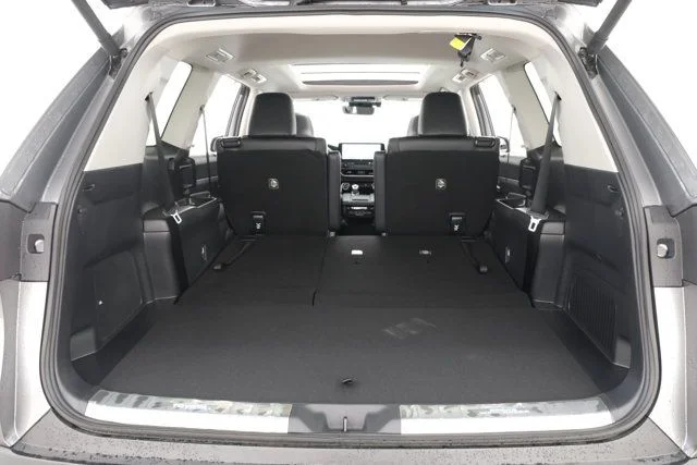 Certified Used 2026  Toyota Limited image 40