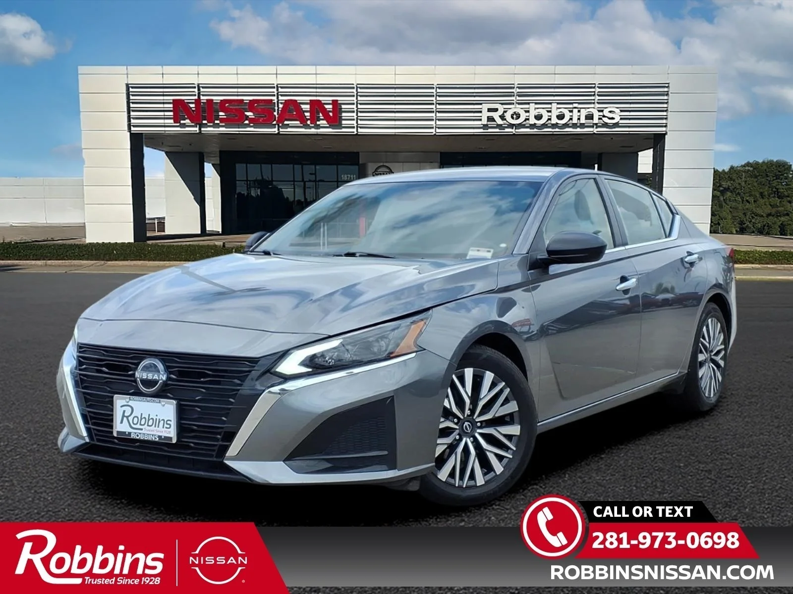 2024 Nissan Altima 2.5 SV Gray at Robbins Nissan