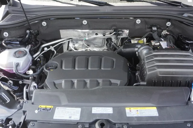 New 2026 Deep Black Pearl Volkswagen 2.0T SE W/TECHNOLOGY image 36