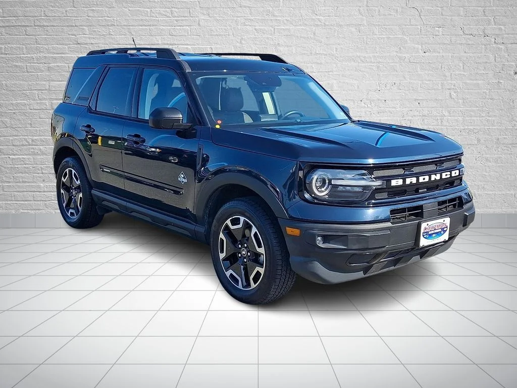 Used 2021 Alto Blue Metallic Tinted Clearcoat Ford Outer Banks image 4