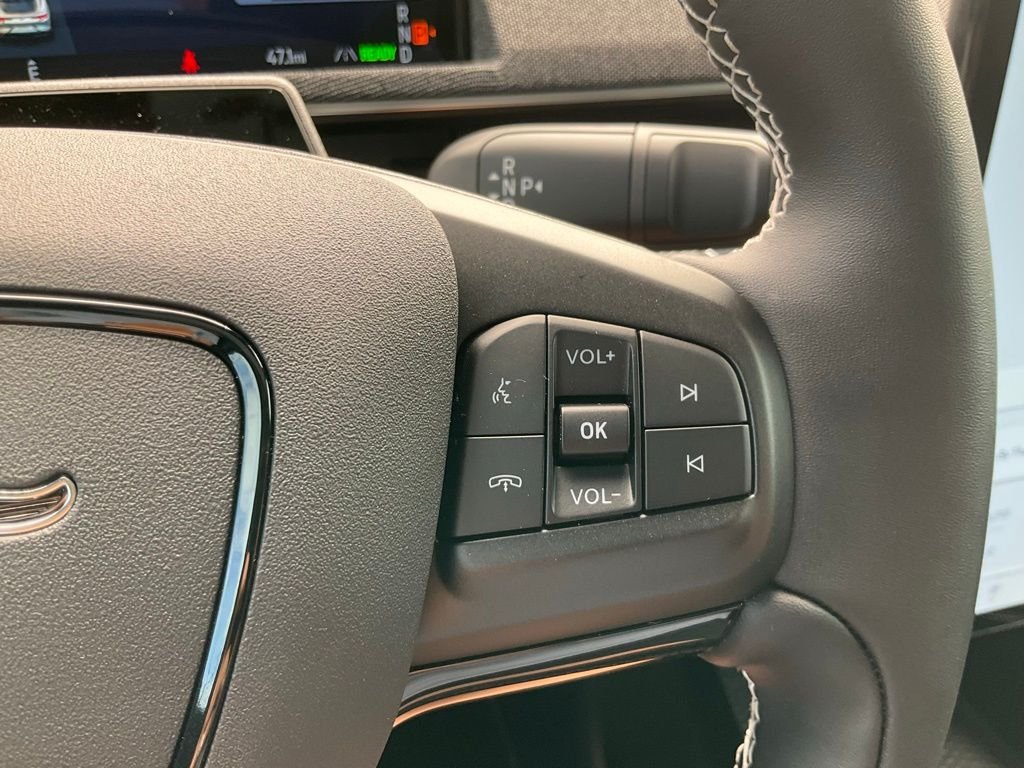 2025 Ford Mustang Mach-E GT - Photo 6