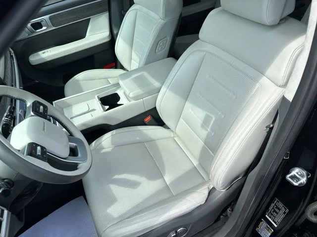 Used 2024 Black Hyundai Calligraphy image 15