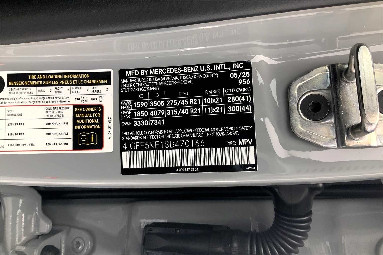 New 2025 MANUFAKTUR Alpine Grey Mercedes-Benz GLS 450 image 25