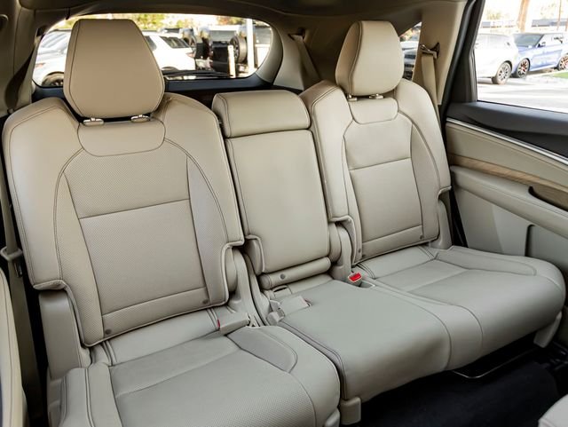 Used 2020 Platinum White Pearl Acura Technology image 41