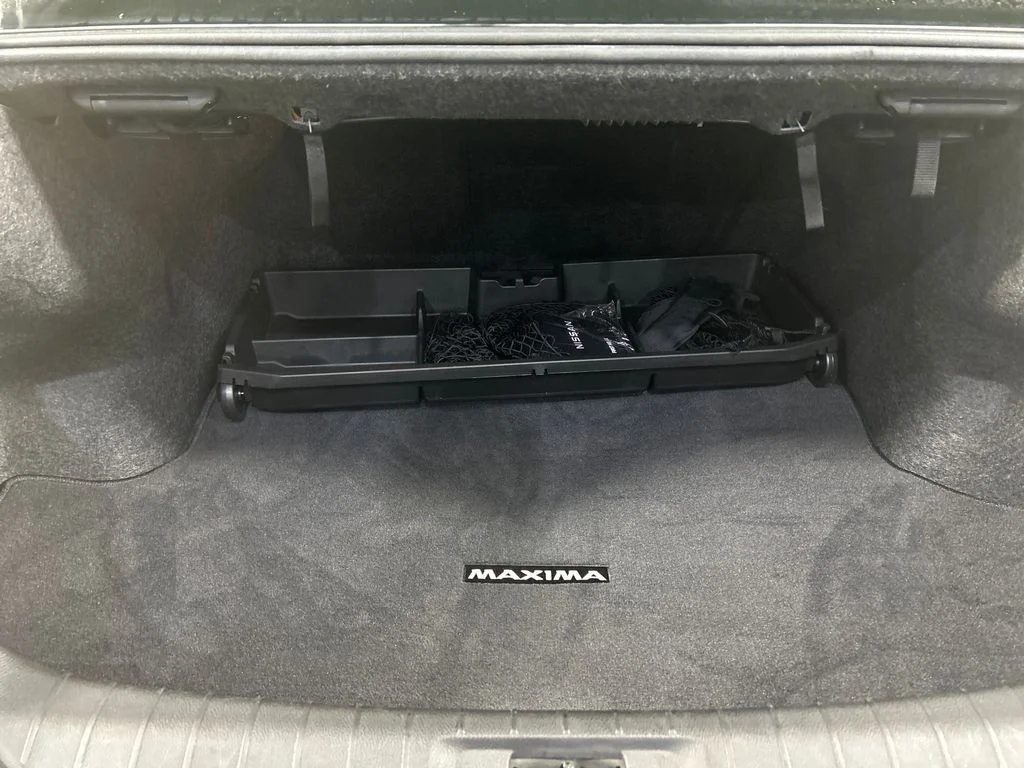 Used 2023 Gray Nissan SR image 19