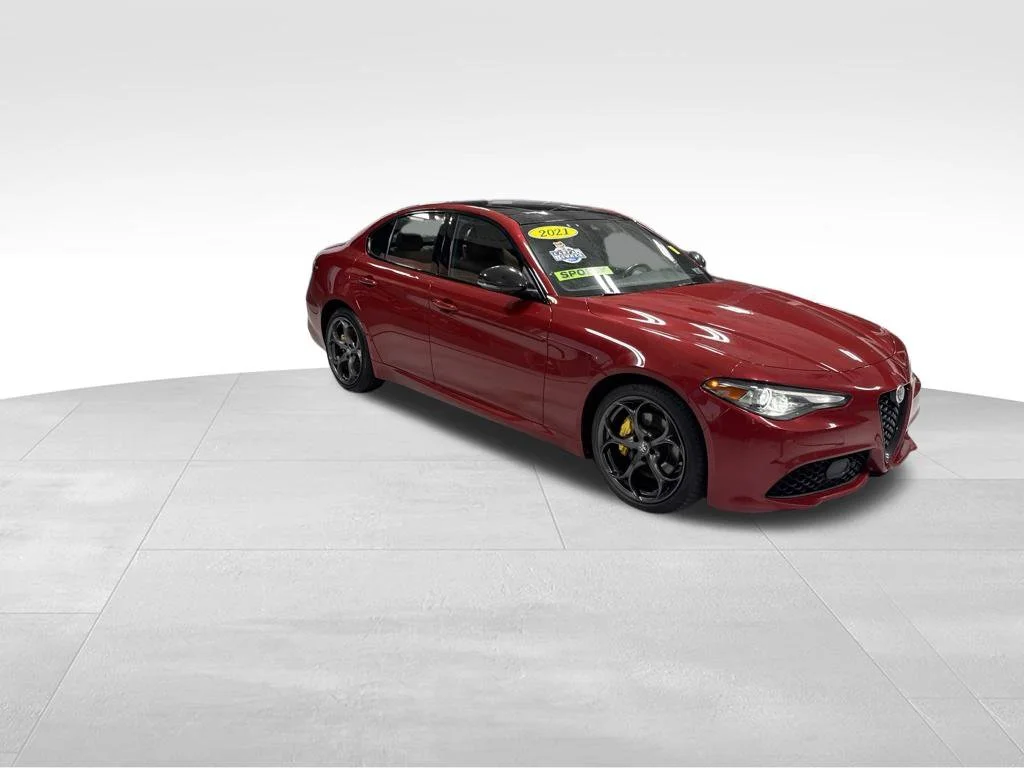 Used 2021 Red Alfa Romeo Ti Sport image 11