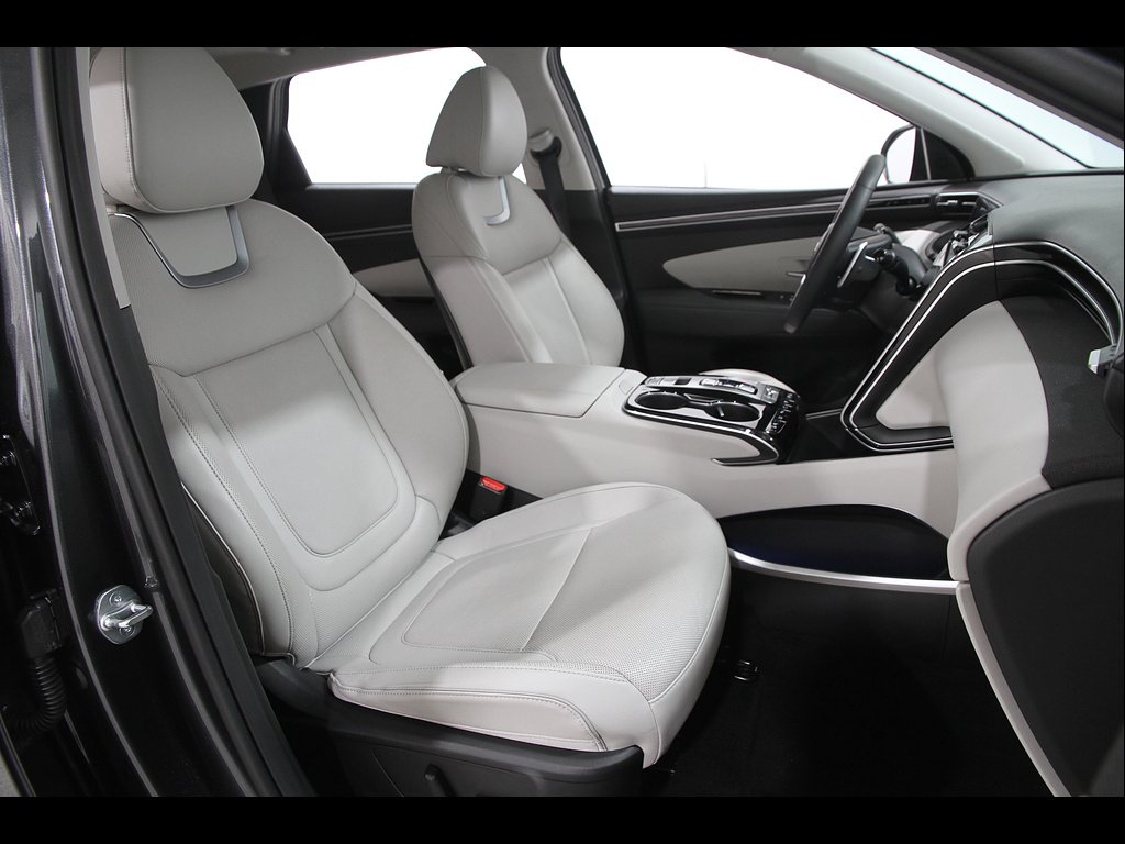 Used 2024 Portofino Gray Metallic Hyundai Limited image 17