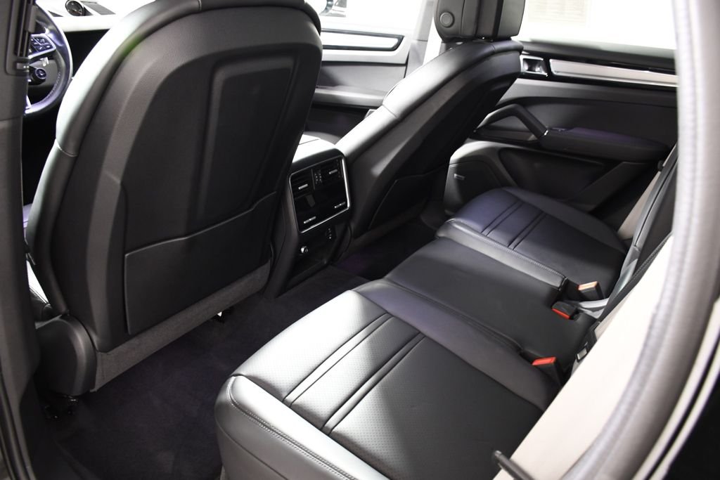 Used 2022 Black Porsche Platinum Edition image 27