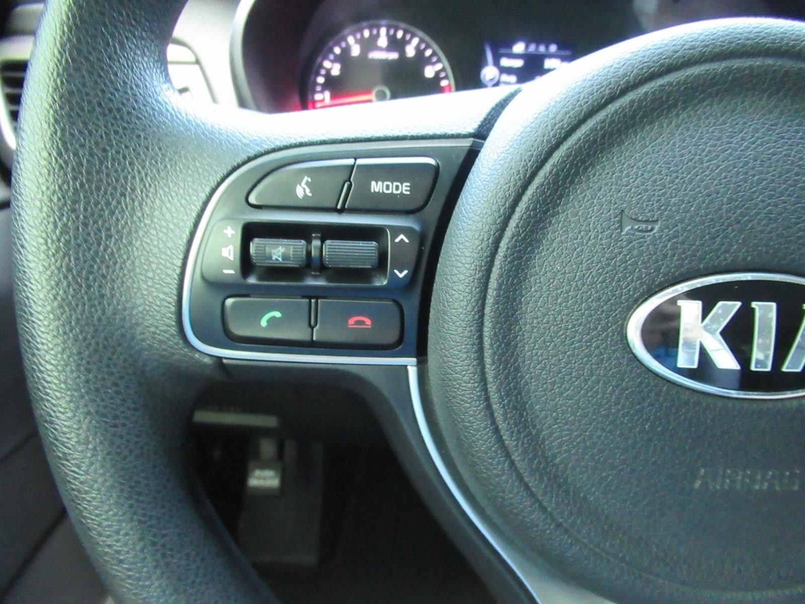 Used 2018 Silver Kia LX image 24