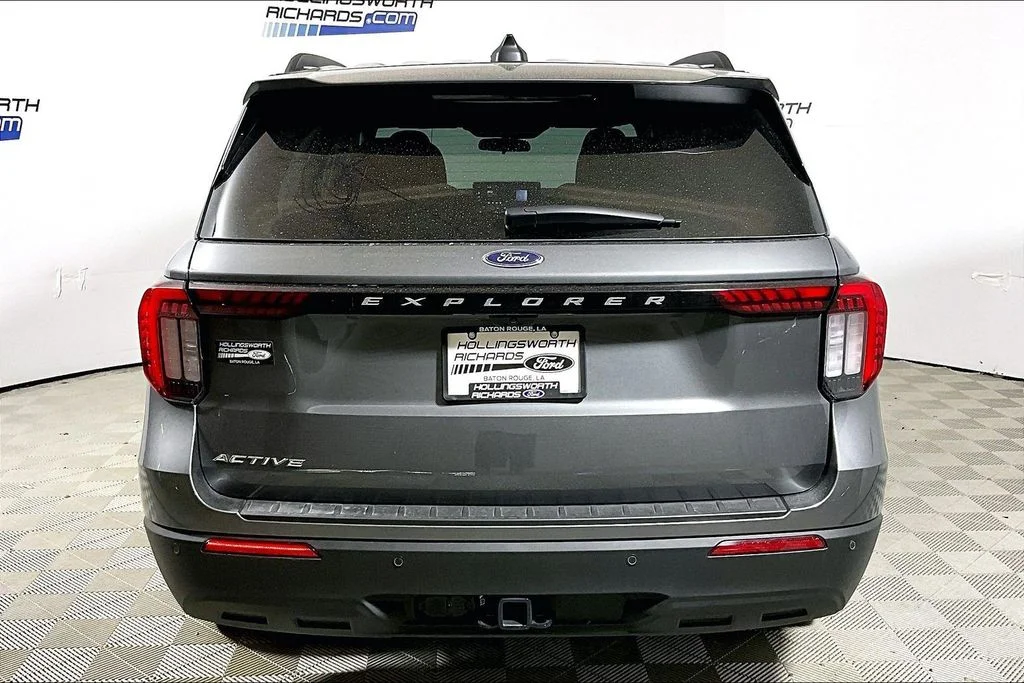 New 2026 Carbonized Gray Metallic Ford Active image 4