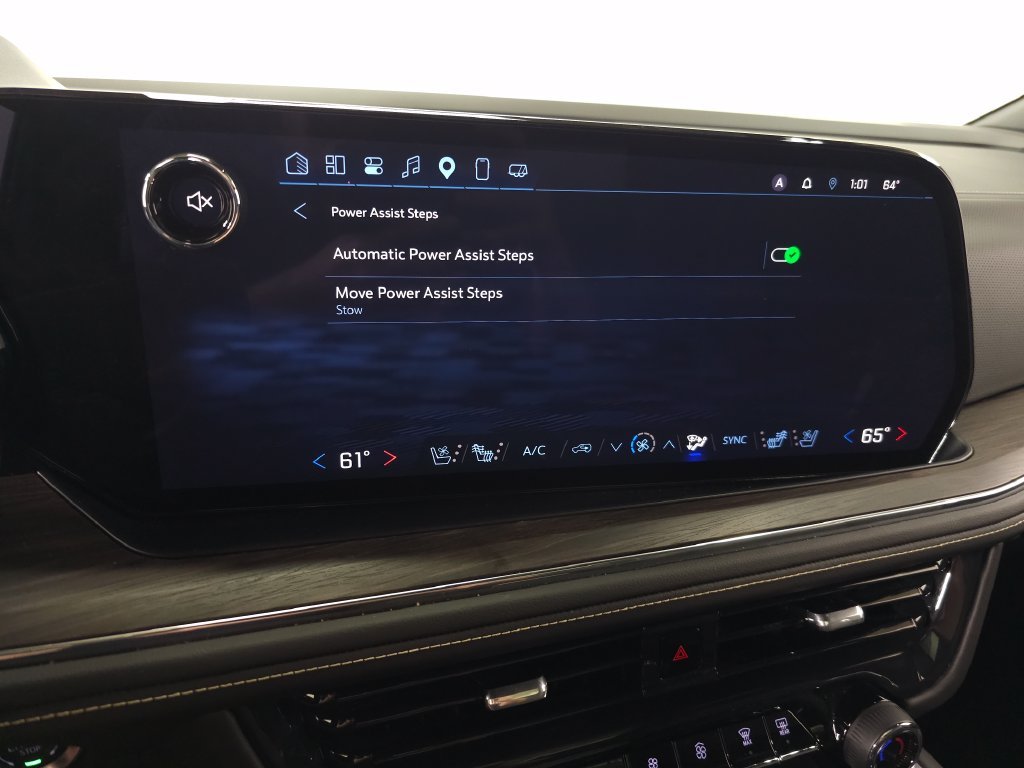 Used 2025 Gray Chevrolet Premier image 41